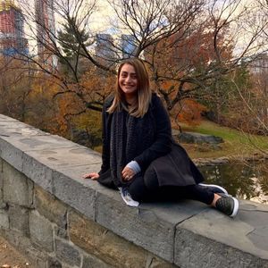 Meet your Posher, Crystal